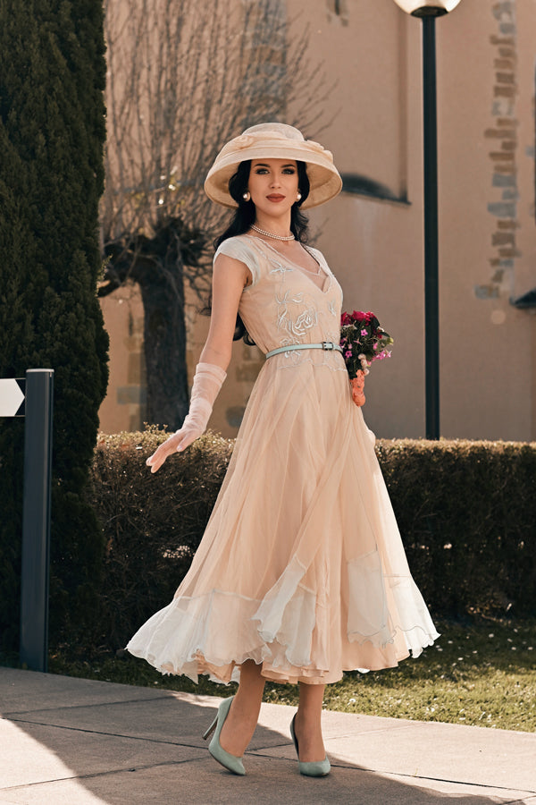 Vintage dress with hat, garden party style