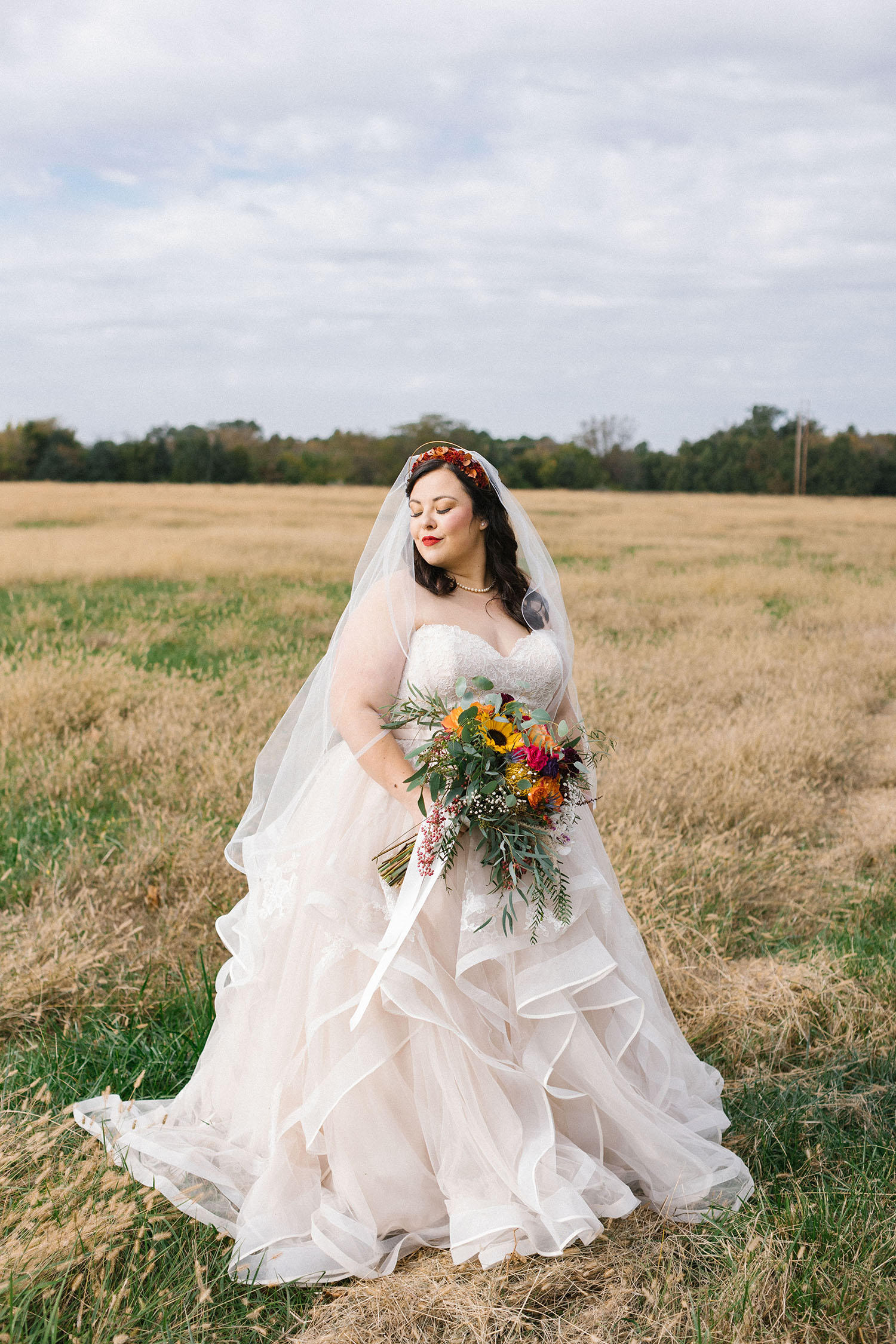 Flowy bridal gown, country wedding