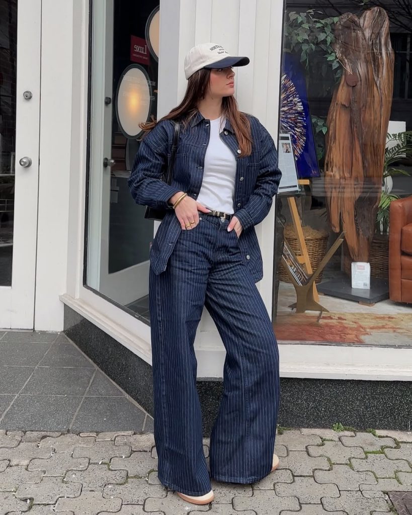 Chic pinstripe outfit with wide-leg pants and jacket