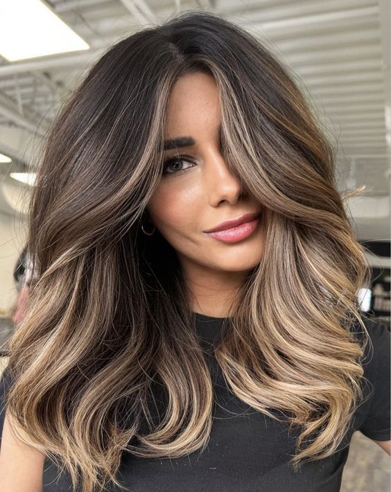 Dimensional ash blonde, chic brunette style