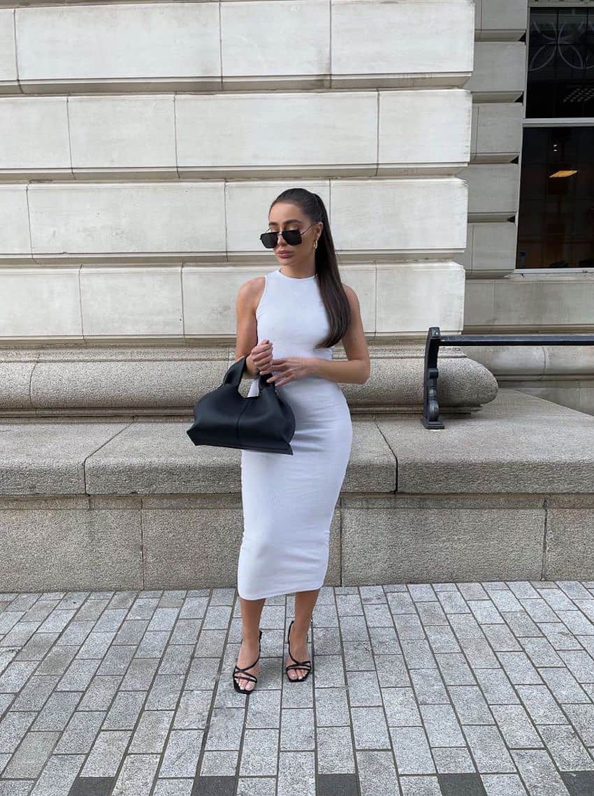 sleeveless bodycon dress with heels