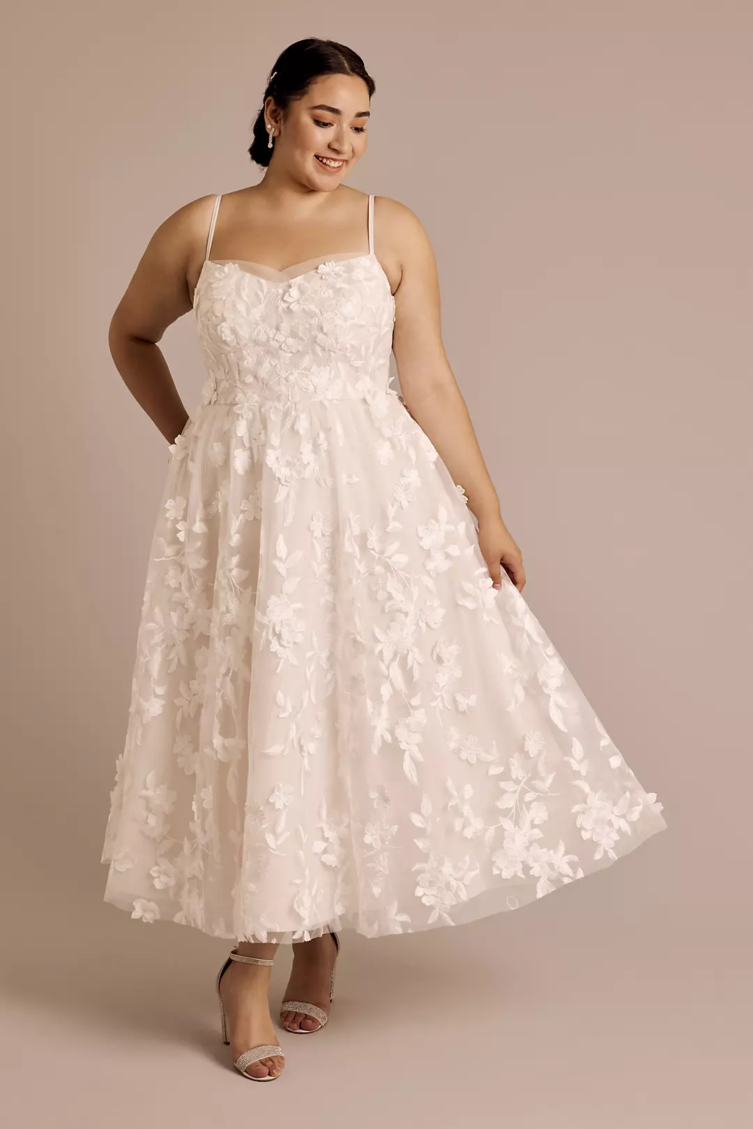 Floral midi wedding dress for curvy bride