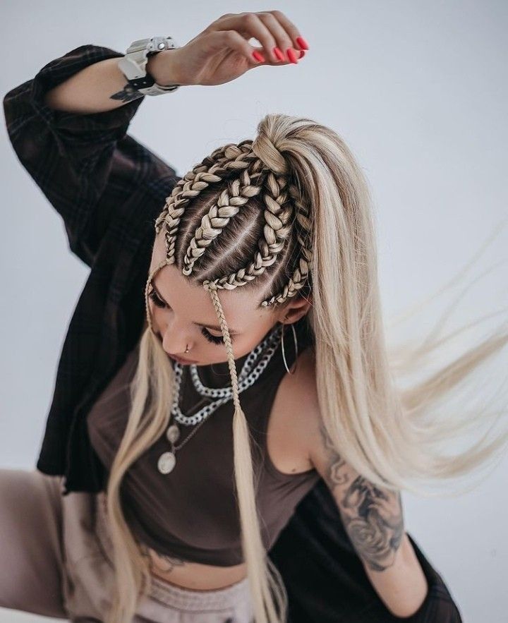 Braided ponytail with blonde extensions