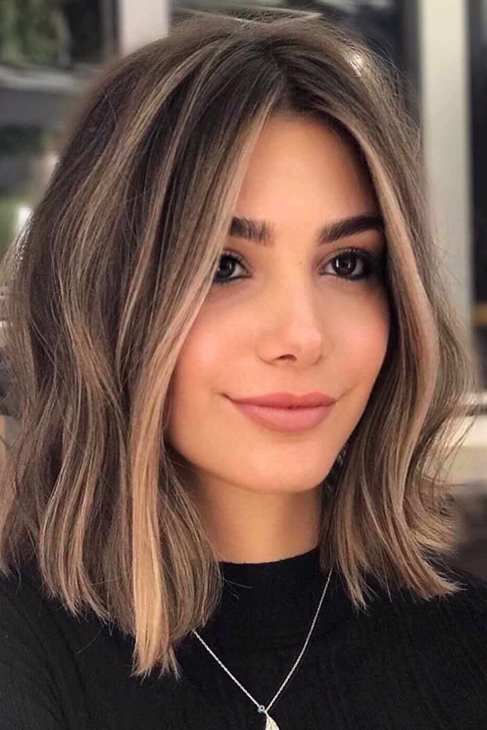 Chic bronde bob with balayage highlights