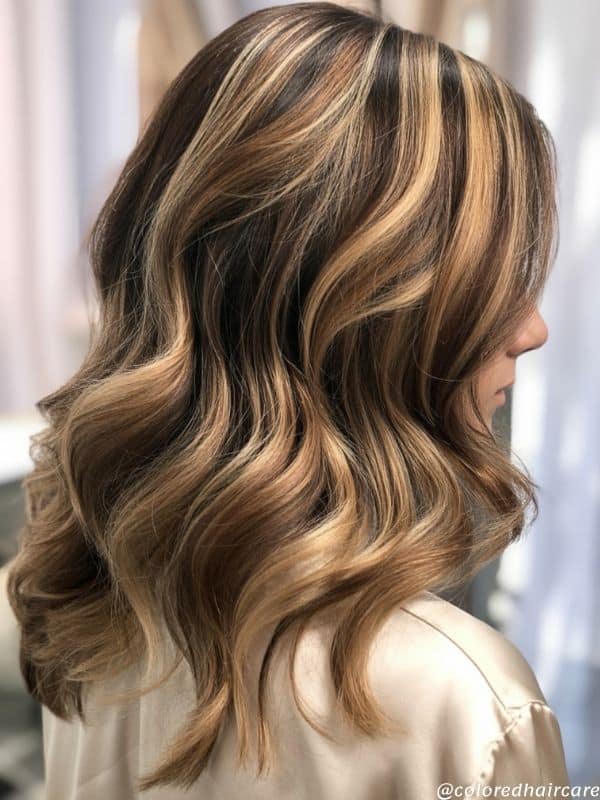 Defined curls with bold highlights
