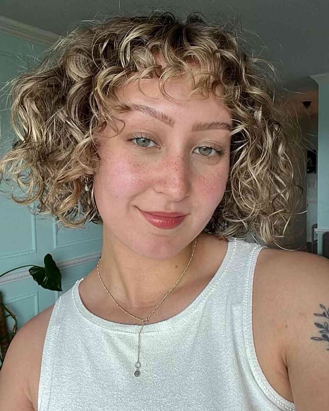 Curly bob with natural volume