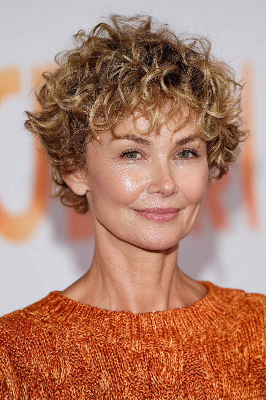 Short curly crop with volume and texture
