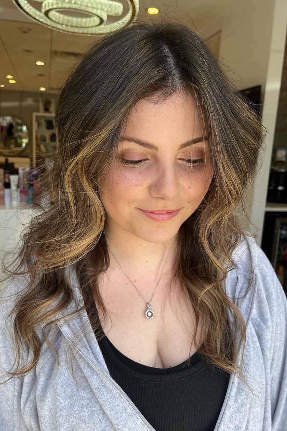 Subtle balayage with natural waves