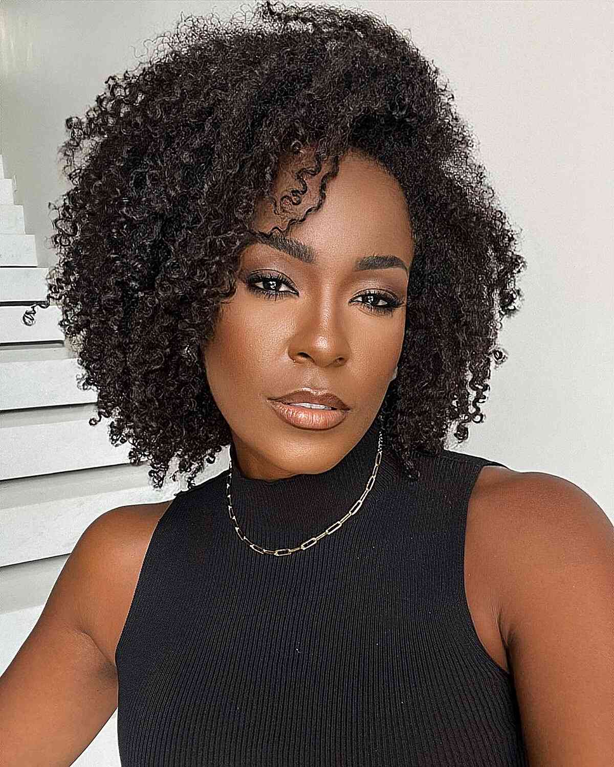 Curly afro with volume and texture