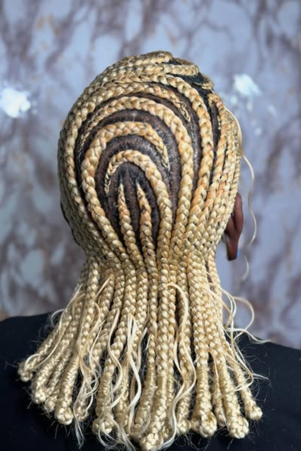Golden halo braids with intricate patterns