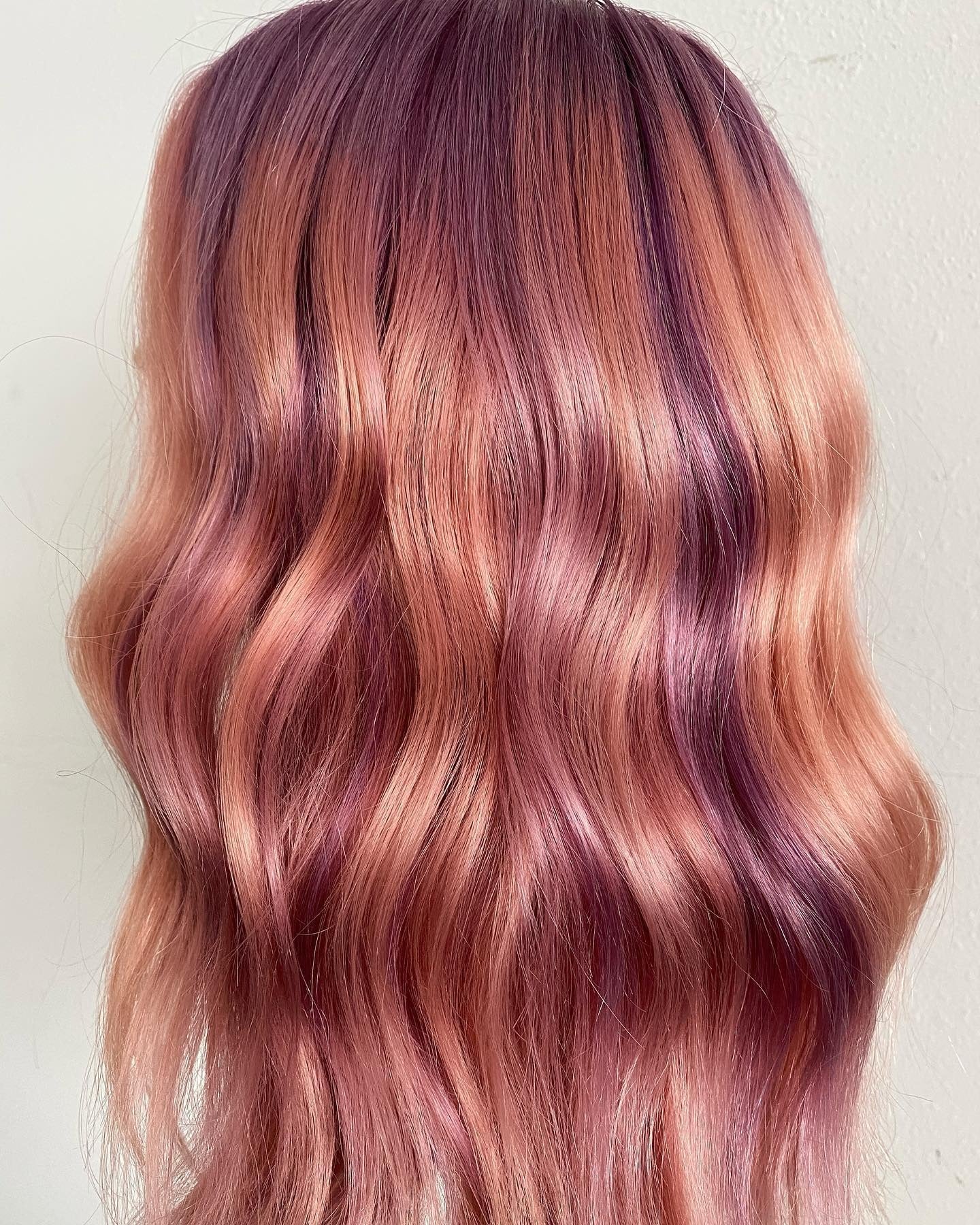 Dual-tone rose and lavender waves
