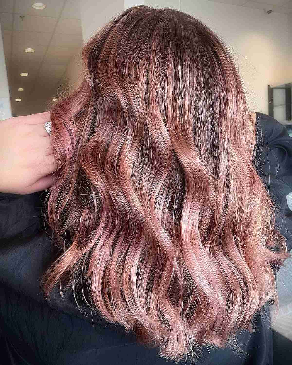 Rich rose gold waves with dimension