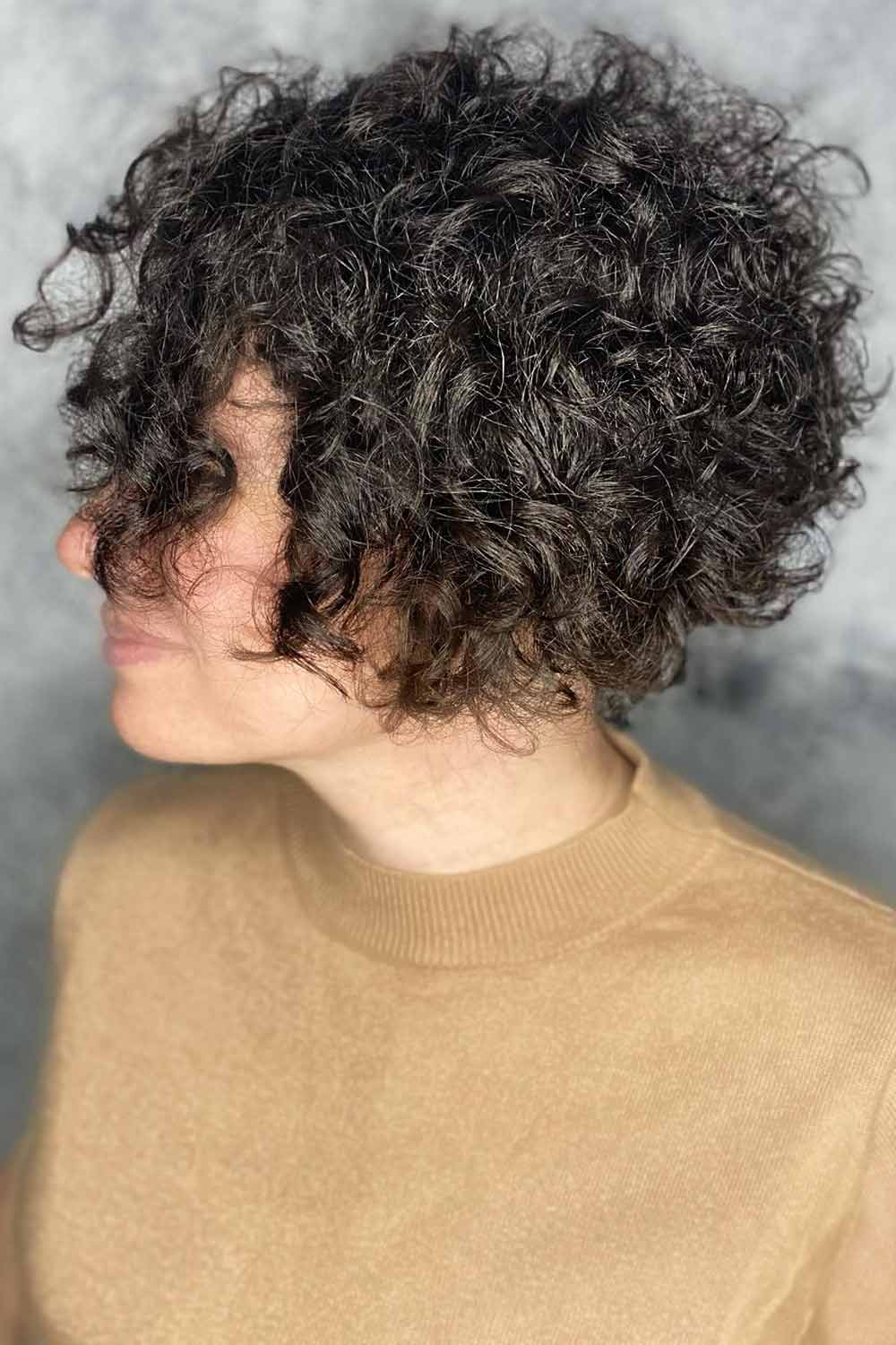 Short curly bob, textured and modern