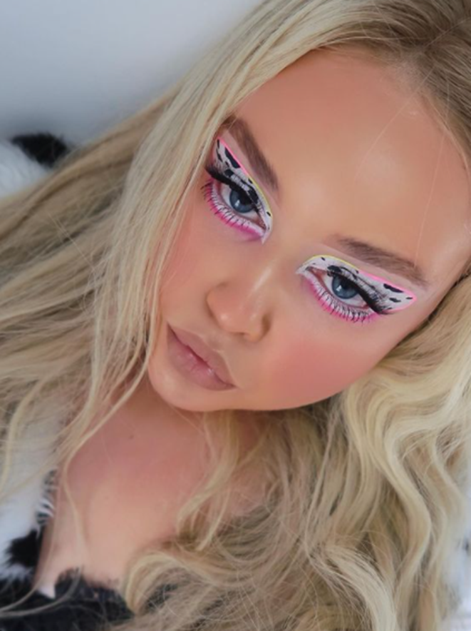 Pastel eye makeup with graphic details