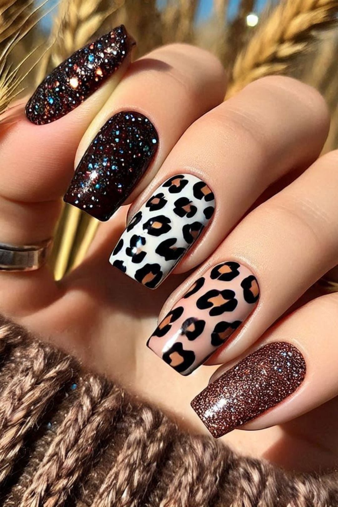 Glitter and leopard print nails, fall manicure, Pinterest inspiration